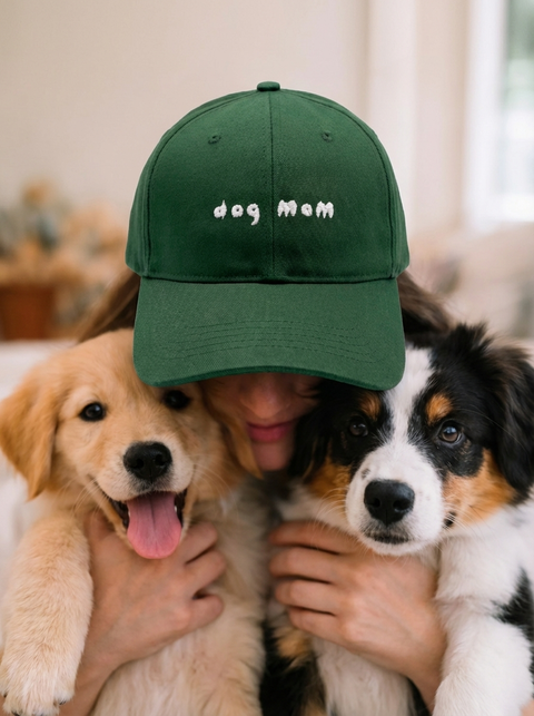 Dog Mom cap lifestyle shot – Hoomans India